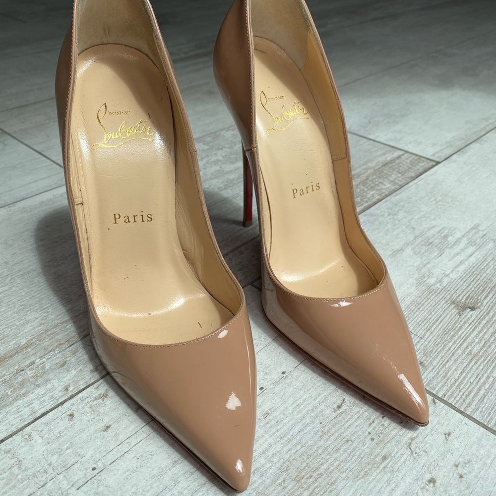 louboutin so kate beige